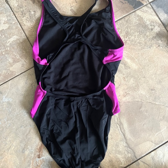 Tyr competitive swimsuit size 38 like new - Picture 2 of 2